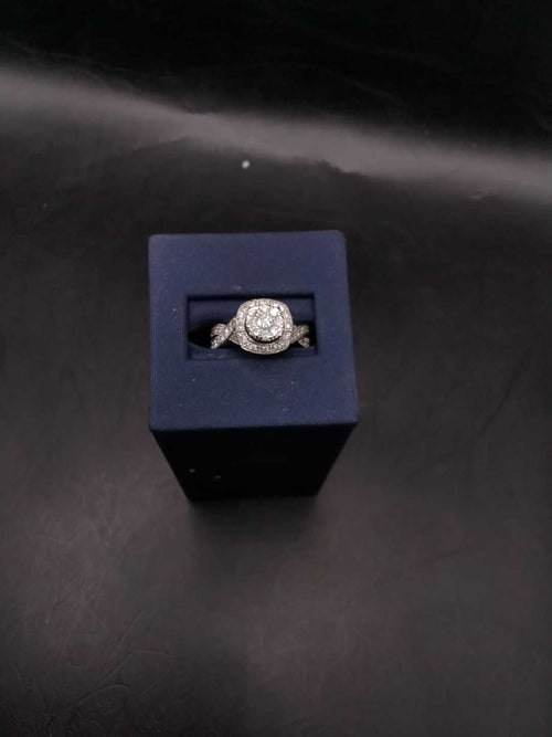 Women's Ring - White Gold 14k (.585) 5.1 grams Size 8
