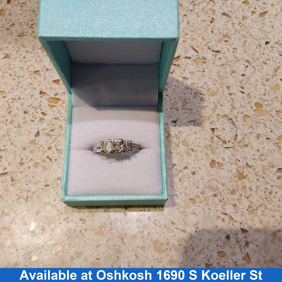 Women's Ring - White Gold 14k (.585) 3.8 grams Size 7
