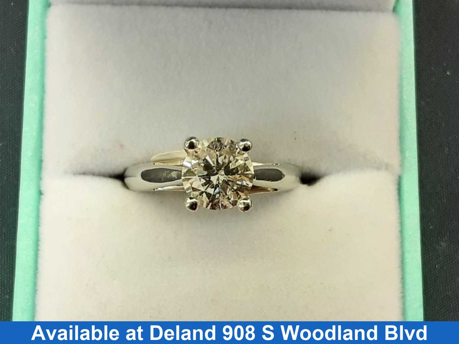 Women's Ring - Solitaire - Platinum 7.2 grams Size 7