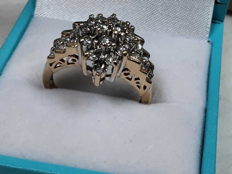 Women's Ring - Yellow Gold 10k (.417) 4.9 grams Size 8