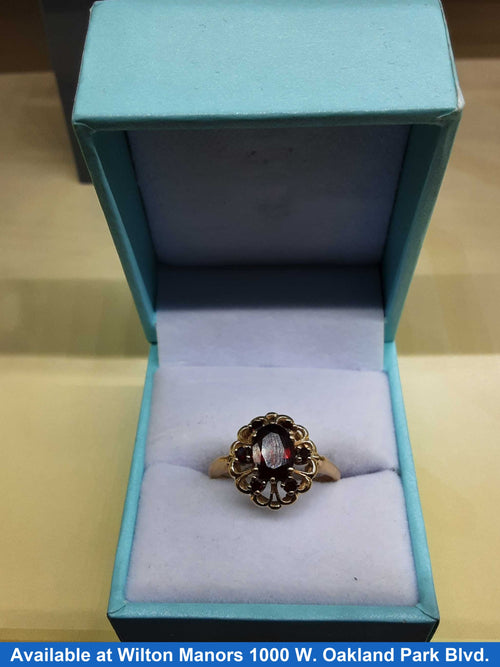 Women's Ring - Yellow Gold 10k (.417) 3.3 grams Size 8
