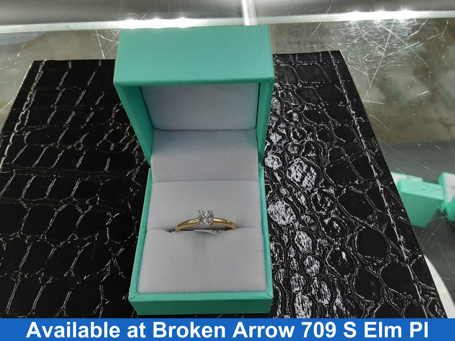 Women's Ring - Solitaire - Yellow Gold 14k (.585) 2.6 grams Size 20