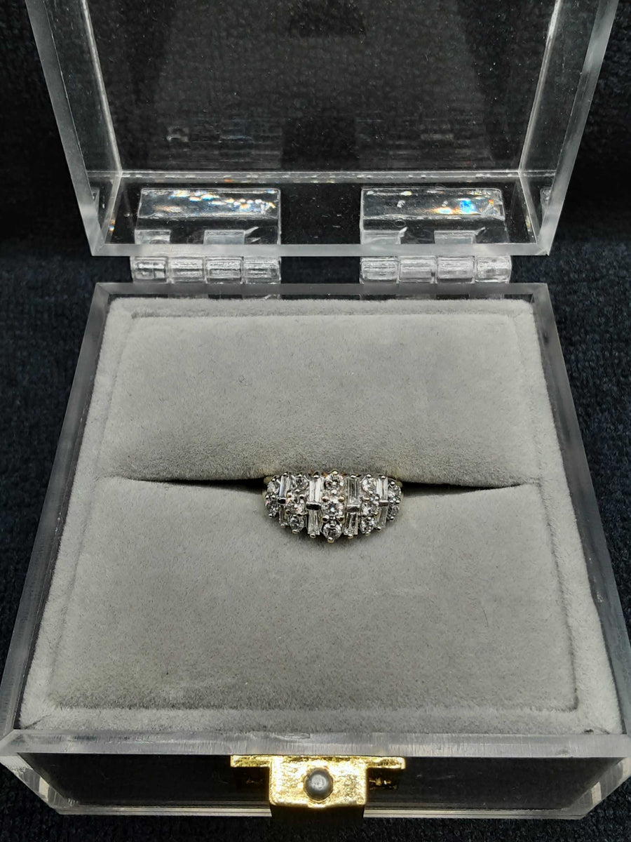 Woman's Cluster Ring