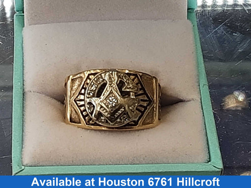 Men's Ring - Yellow Gold 10k (.417) 7.9 grams Size