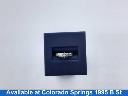 Women's Ring - Solitaire - White Gold 10k (.417) 1.8 grams Size 5
