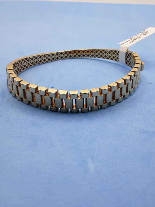 Bangle Bracelet - Yellow Gold 10k (.417) 12.2 grams 8 inch