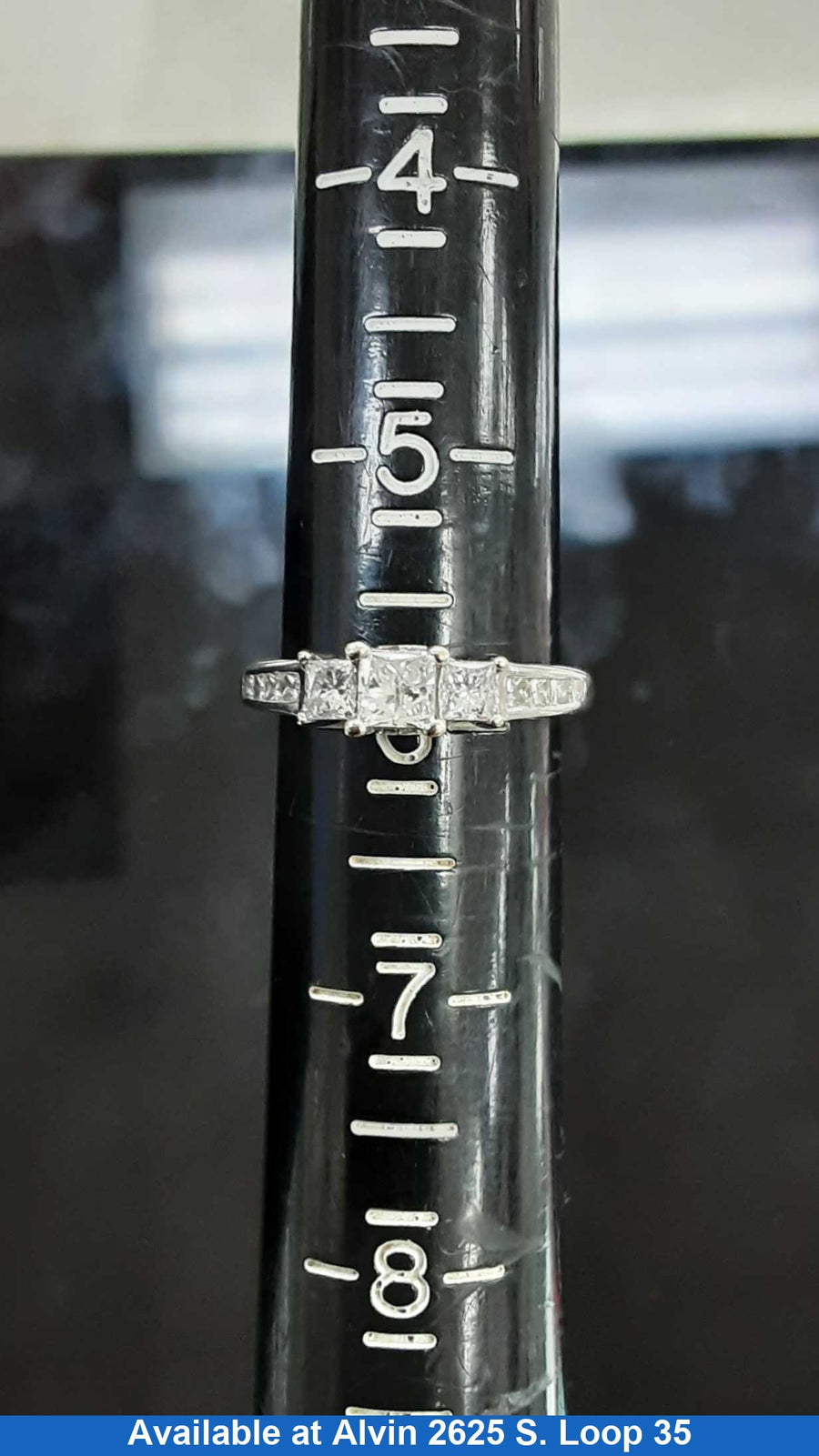 Women's Ring - White Gold 14k (.585) 3.7 grams Size 6.5