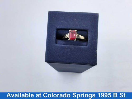Women's Ring - Solitaire - Yellow Gold 14k (.585) 3.2 grams Size 7