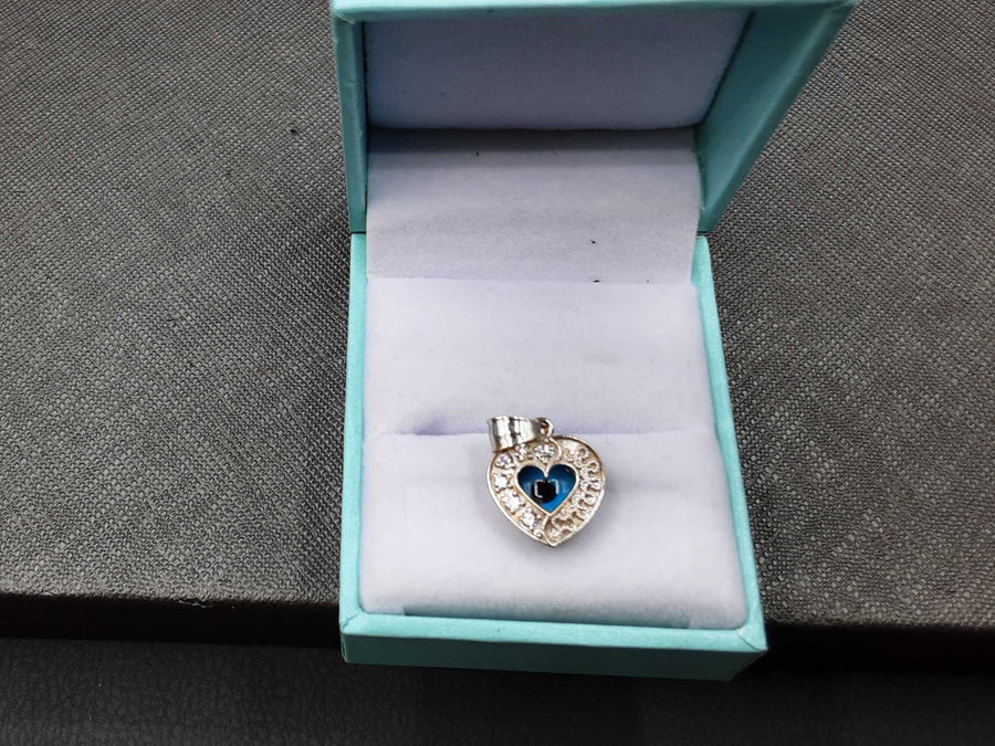 Symbol Pendant - White Gold 18k (.750) 1.8 grams