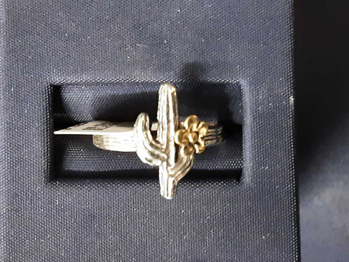 Women's Ring - Silver 3.3 grams Size 20