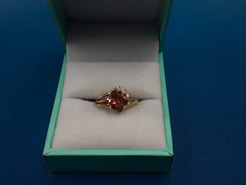 Women's Ring - Yellow Gold 10k (.417) 2.1 grams Size 4