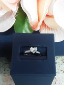 White Gold 14k (.585) 2.2 grams Size 6