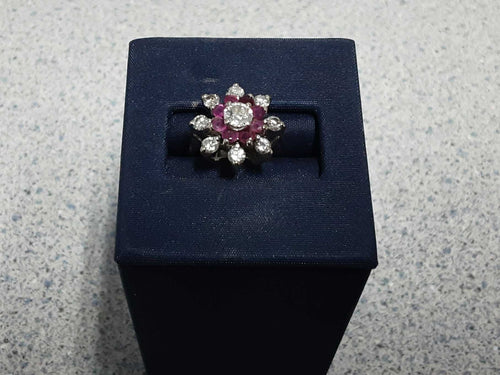 Women's Ring - White Gold 14k (.585) 4.9 grams Size 9
