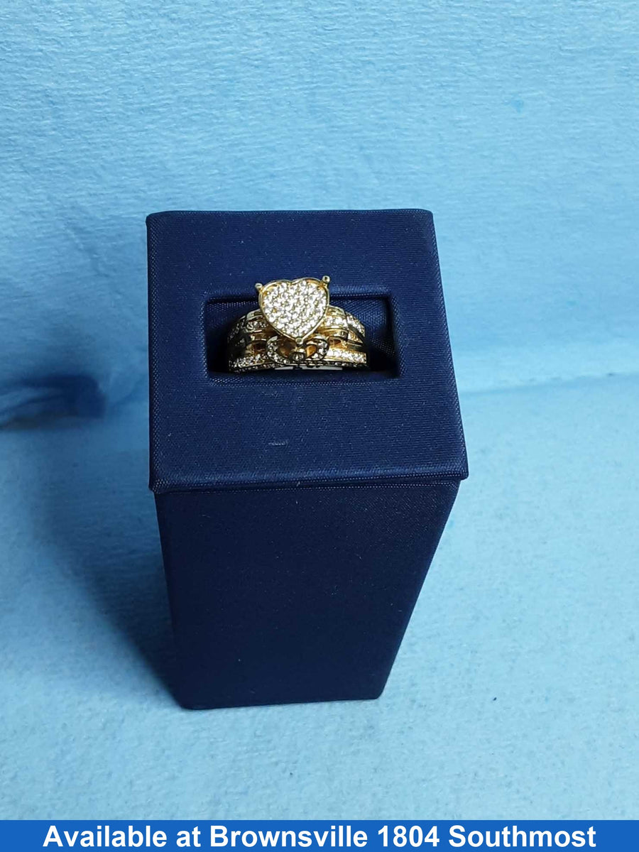 Women's Ring - Yellow Gold 10k (.417) 5.7 grams Size 7.5