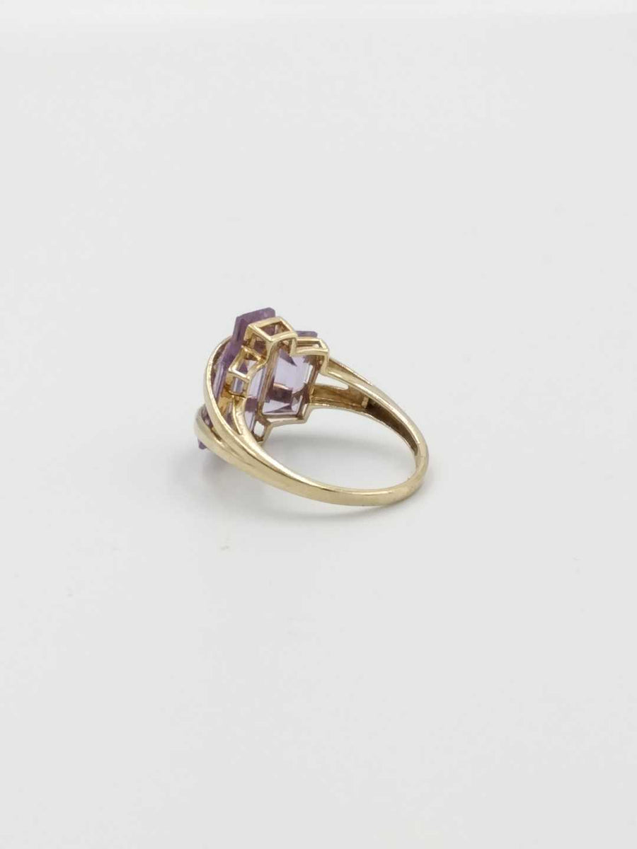 Women's Ring - Yellow Gold 10k (.417) 3.5 grams Size 8