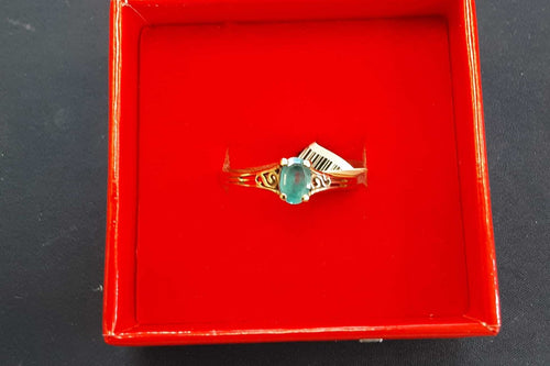 Women's Ring - Solitaire - Yellow Gold 10k (.417) 1.6 grams Size 20