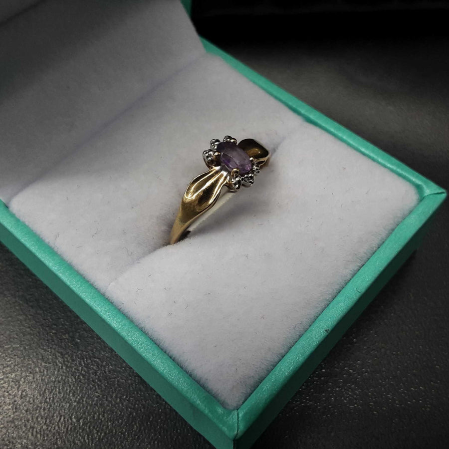 Women's Ring - Yellow Gold 10k (.417) 1.5 grams Size 6.5