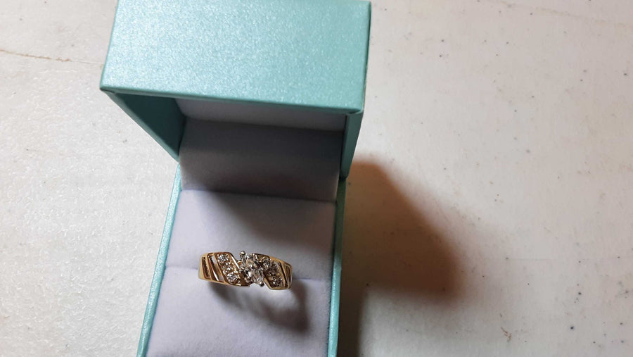 Ring - Engagement Set - Yellow Gold 14k (.585) 4.1 grams Size 10