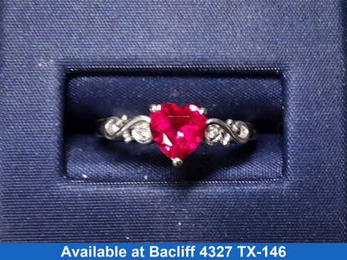 Women's Ring - White Gold 10k (.417) 1.8 grams Size 7