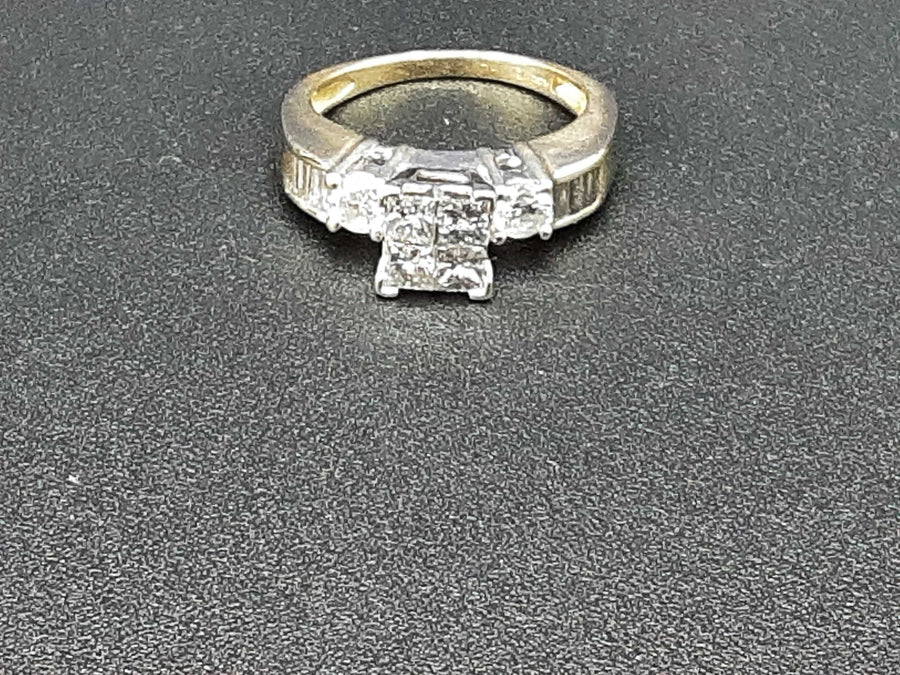 Women's Ring - Yellow Gold 14k (.585) 5.2 grams Size 7
