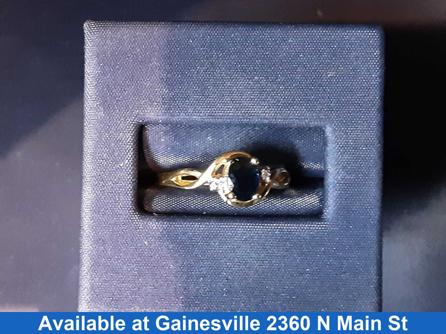 Women's Ring - Yellow Gold 10k (.417) 2.4 grams Size 7.5