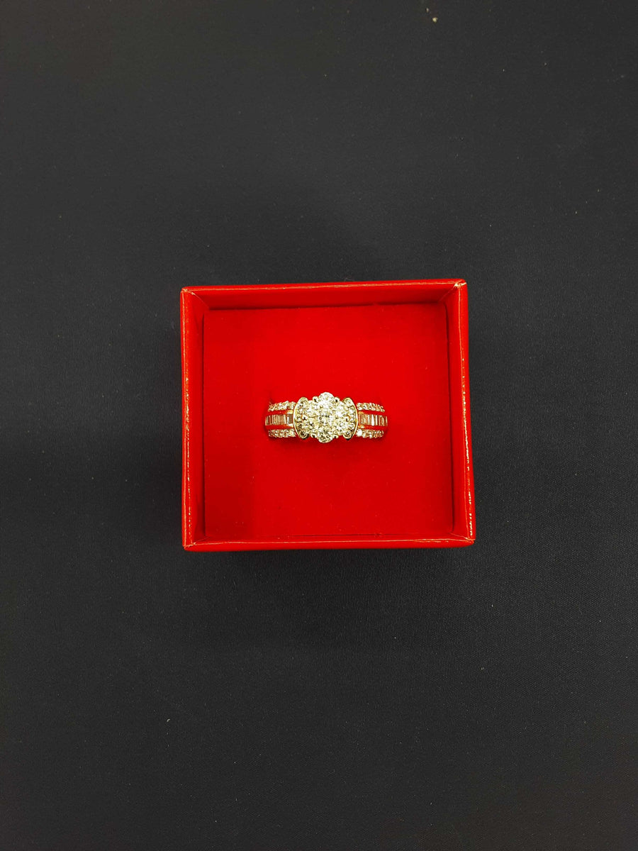 Women's Ring - Yellow Gold 14k (.585) 6.6 grams Size 9.5
