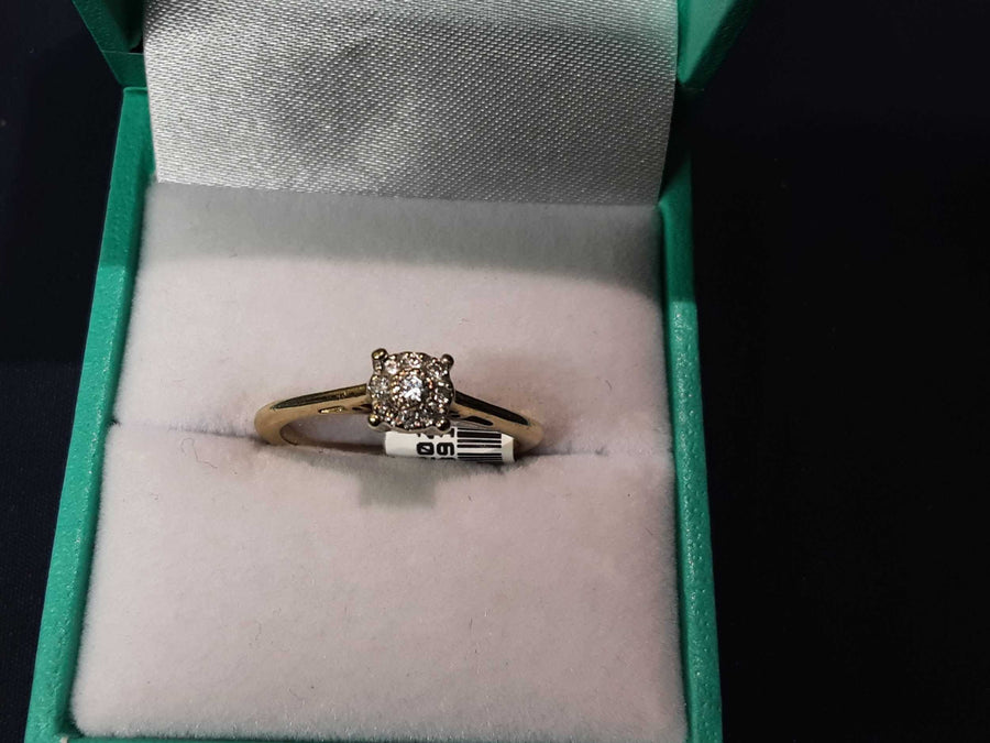 Women's Ring - Solitaire - Yellow Gold 14k (.585) 2.4 grams Size 7.5