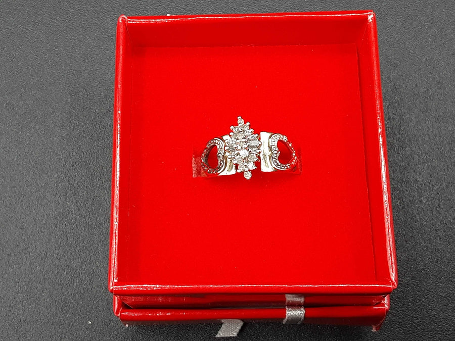 Women's Ring - Yellow Gold 10k (.417) 2.3 grams Size 7.5