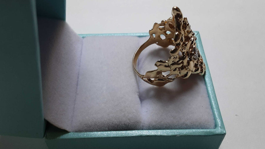 Women's Ring - Yellow Gold 14k (.585) 8.2 grams Size 6