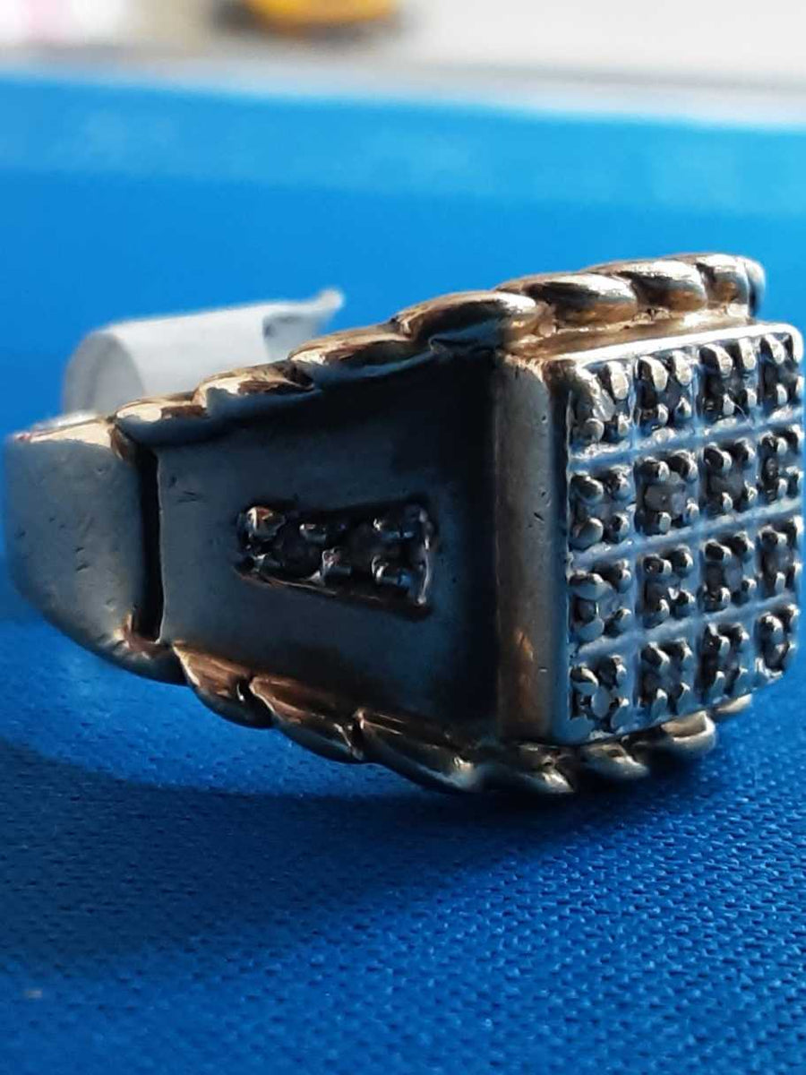 Men's Ring - Yellow Gold 10k (.417) 7 grams Size 11