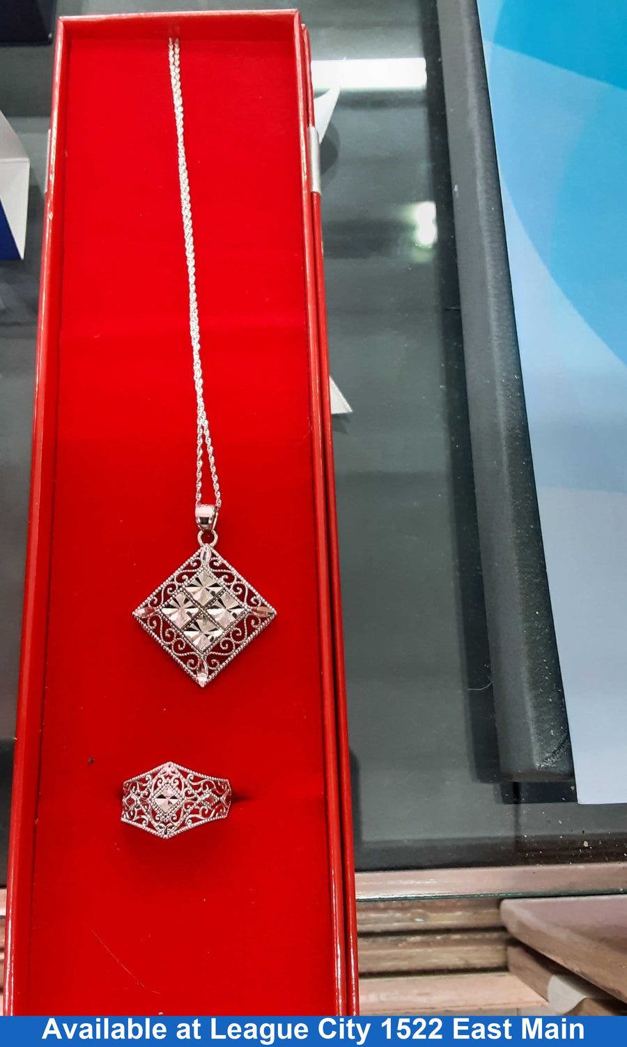 Ensemble - White Gold 10k (.417) 5.3 grams