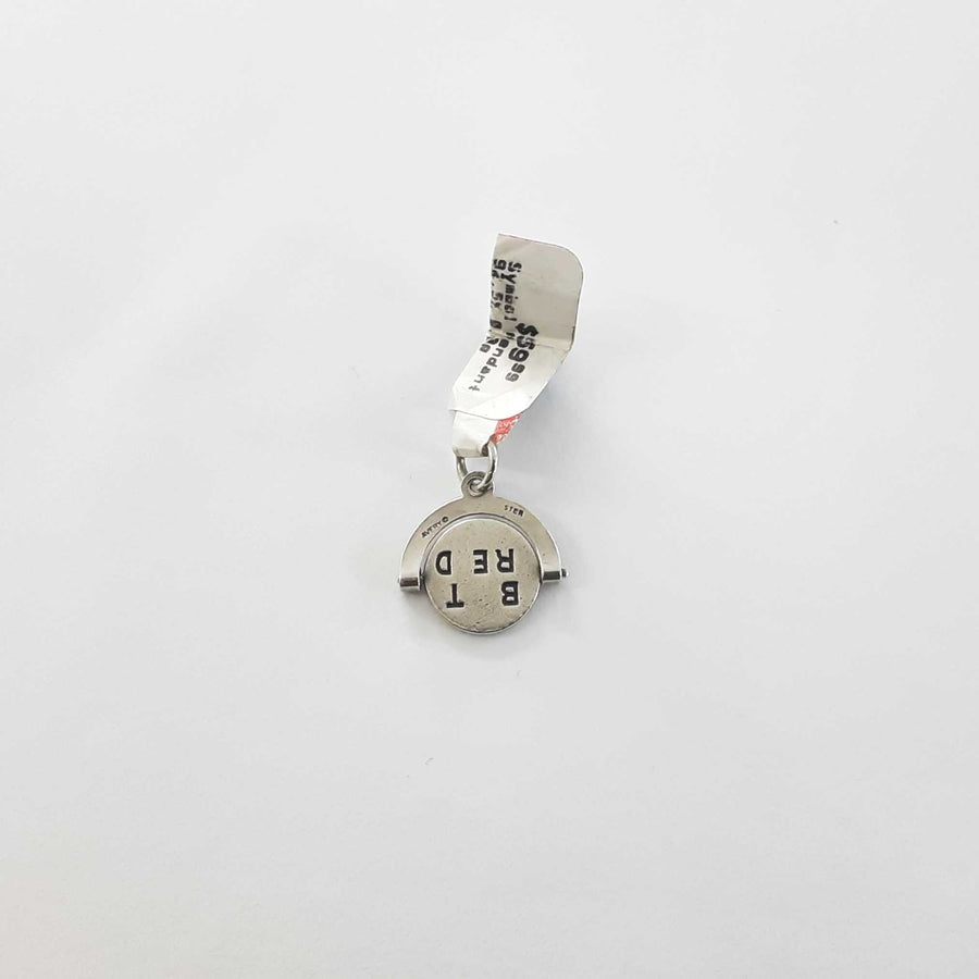 Symbol Pendant - Silver 0.8 grams