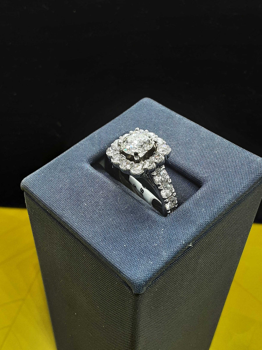 Engagement Set