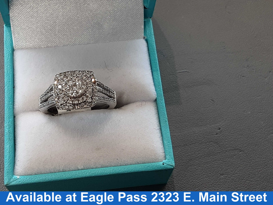 Women's Ring - White Gold 10k (.417) 3.7 grams Size 8.5