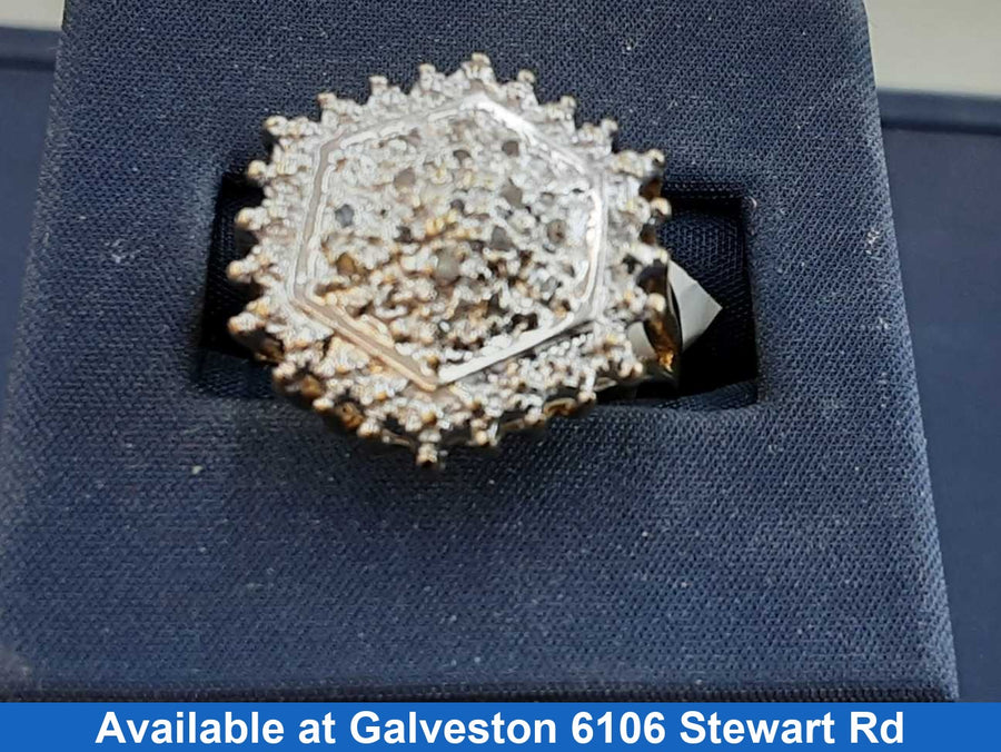 Women's Ring - Yellow Gold 10k (.417) 4.7 grams Size 8.5