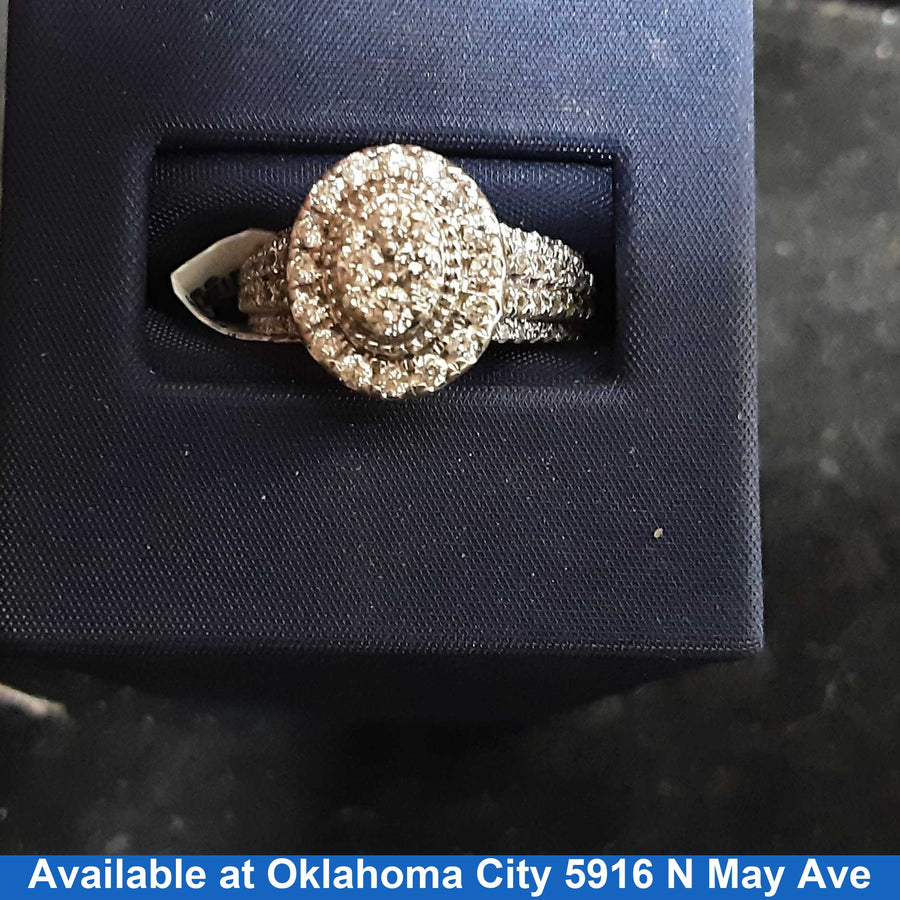 Women's Ring - White Gold 10k (.417) 4.7 grams Size 7