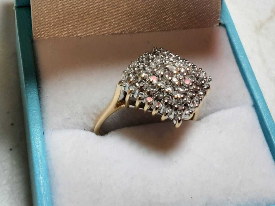 Women's Ring - Yellow Gold 14k (.585) 3.9 grams Size 20