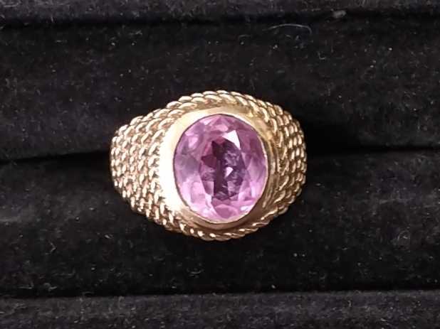 Man's Ring - Yellow Gold 10k (.417) 12.9 grams Size 9.5