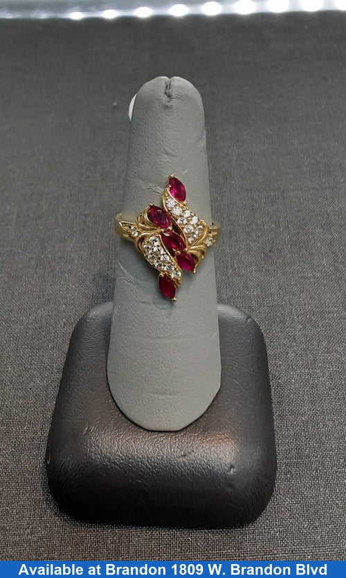 Women's Ring - Yellow Gold 14k (.585) 3.2 grams Size 7