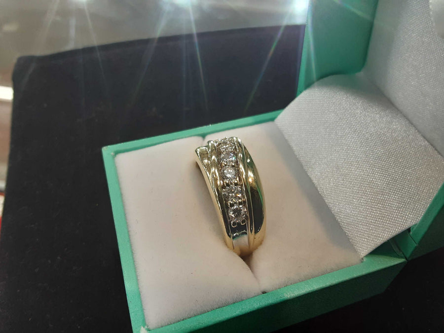 Ring - Wedding Band - Yellow Gold 14k (.585) 8.6 grams Size 9