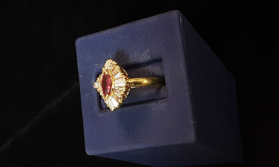 Women's Ring - Yellow Gold 14k (.585) 4.6 grams Size 5