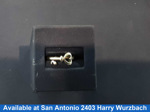 Women's Ring - Silver 2.3 grams Size 7