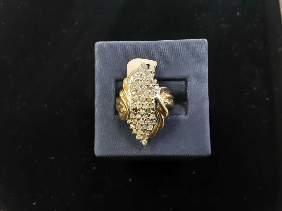Women's Ring - Yellow Gold 10k (.417) 7.2 grams Size 7