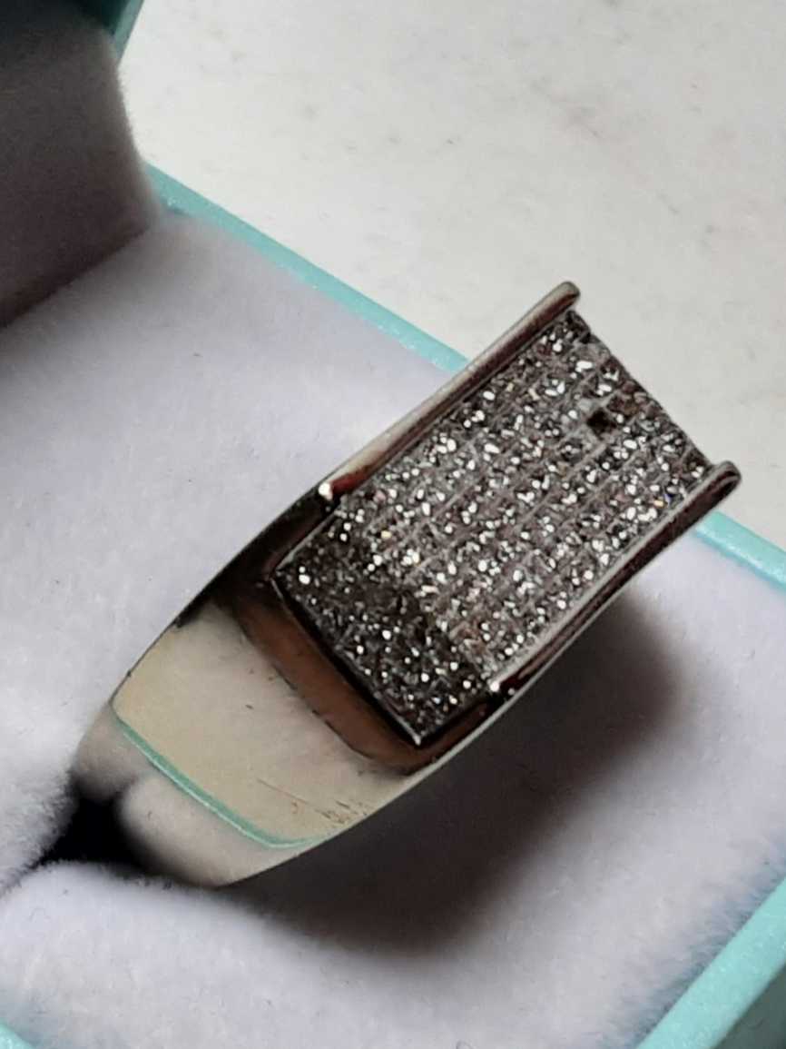 Men's Ring - White Gold 10k (.417) 9.6 grams Size 12