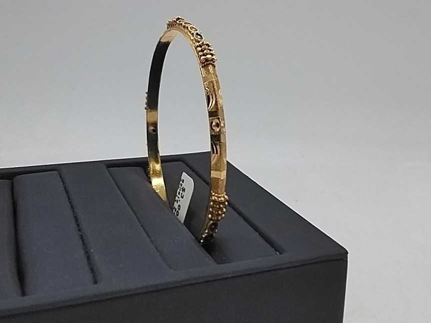 Bangle Bracelet - Yellow Gold 22k (.917) 13.5 grams 7 inch