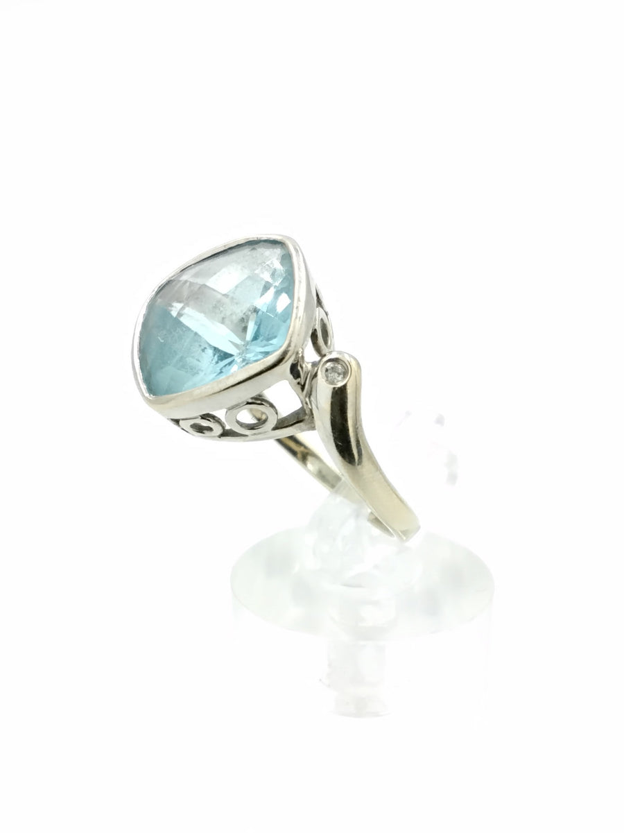 Women's Ring - White Gold 14k (.585) 4.5 grams Size 6.5