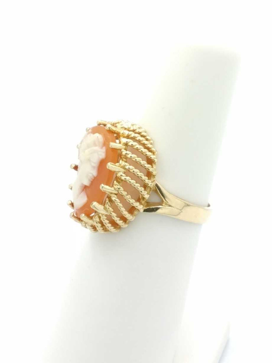 Women's Ring - Yellow Gold 10k (.417) 4.3 grams Size 5.5