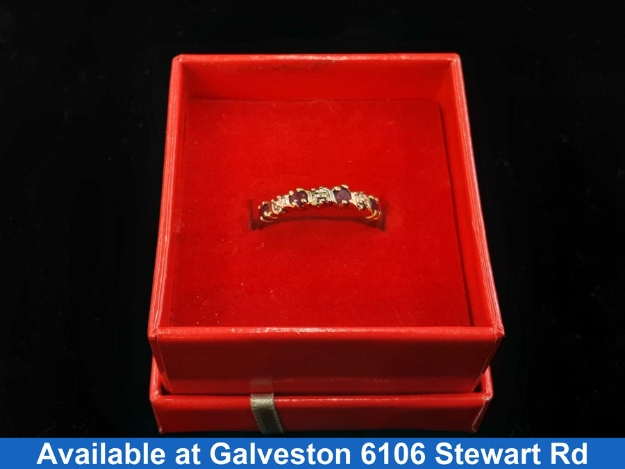 Women's Ring - Yellow Gold 14k (.585) 1.2 grams Size 6