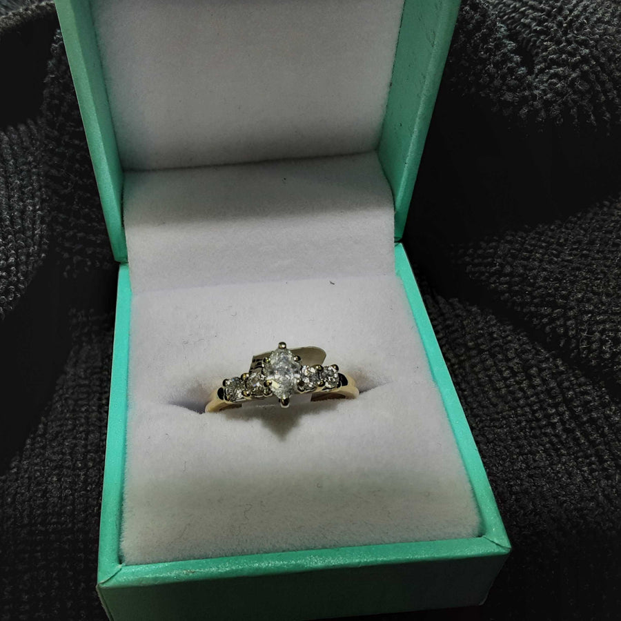 Women's Ring - Yellow Gold 14k (.585) 3.6 grams Size 6.5