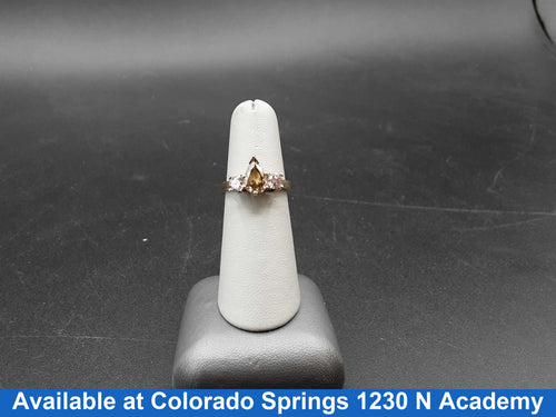 Women's Ring - Yellow Gold 14k (.585) 3.8 grams Size 6